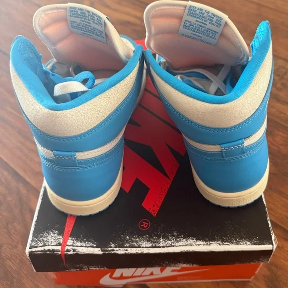 Hightop Dunks - Picture 5 of 8